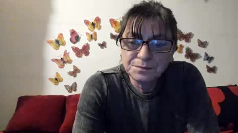 Gina online show from December 17, 3:16 pm