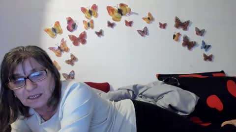 Gina online show from December 19, 6:34 pm