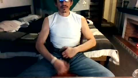 Mexican livin Off the Wall online show from July 7, 8:40 am