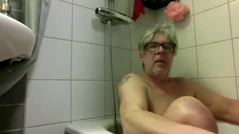 baggelina75 online show from May 4, 5:30 pm