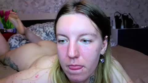 holly online show from June 20, 3:51 pm