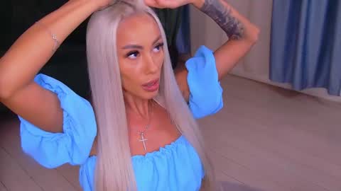 bailey_rush online show from August 3, 4:35 pm