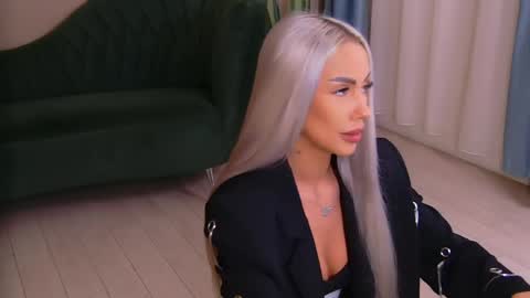 bailey_rush online show from May 1, 4:01 pm