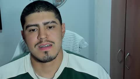 Snapshot of baltazardupont chatting on October 21, 12:21 pm Andres - online show from October 21, 12:21 pm