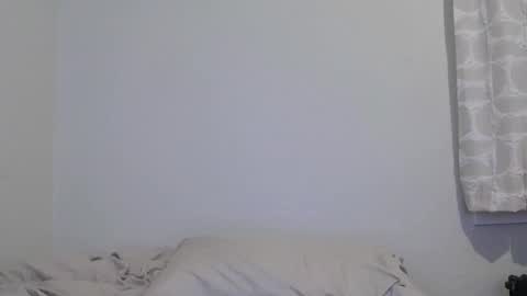 Snapshot of bambiboo8113 chatting on September 13, 6:16 am bambiboo8113 online show from September 13, 6:16 am