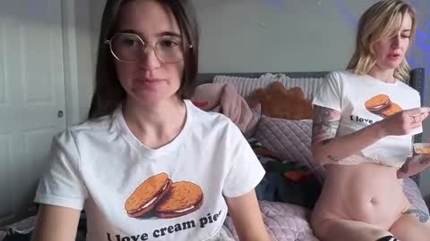 bambifarrina online show from November 22, 8:18 pm