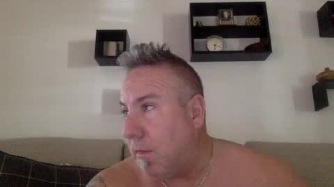 banana5289 online show from May 3, 1:28 pm