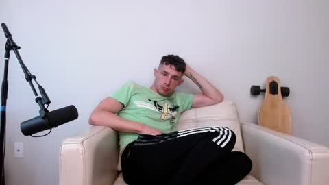 bananacurvesleft online show from June 23, 2:56 pm
