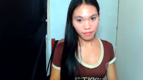 baninay810654 online show from June 13, 11:48 pm