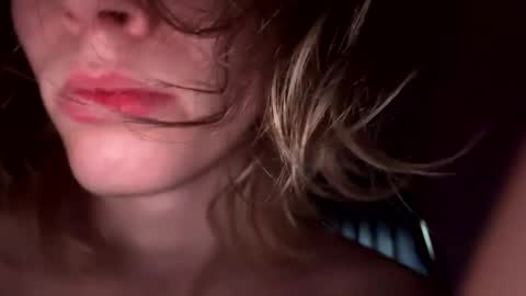 charliejones online show from November 11, 2:41 pm