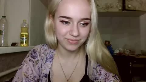 barbie___girl online show from March 13, 7:17 pm