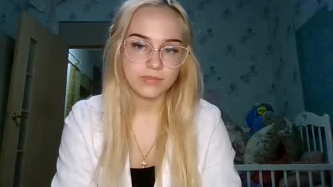 barbie___girl online show from February 16, 3:54 pm