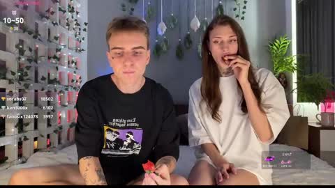 Snapshot of barbie_bi chatting on February 18, 12:49 pm My name is Molly. Please say hello I like talking to you. If you have any wishes or obscene desires please use the tip menu online show from February 18, 12:49 pm