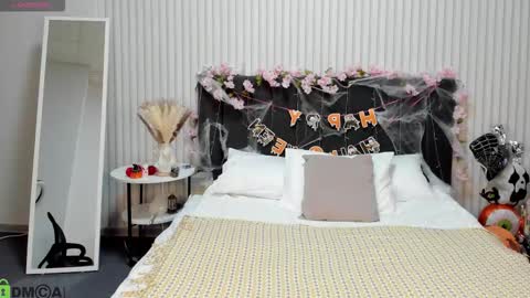 Barbie Staze online show from November 1, 2:23 am