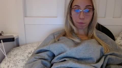 Lena online show from November 13, 12:52 pm