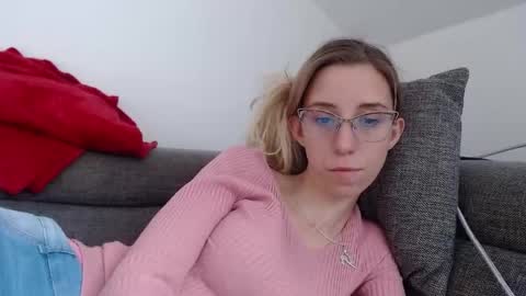 Lena online show from May 8, 4:01 pm
