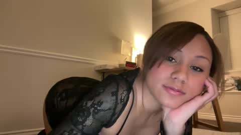 chicka online show from May 11, 4:41 am