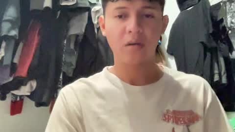 Basicflxp online show from June 18, 2:22 pm