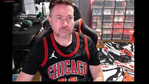 Jordan online show from November 17, 1:52 am