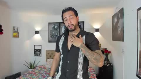 bastian_jones1 online show from October 27, 10:43 pm