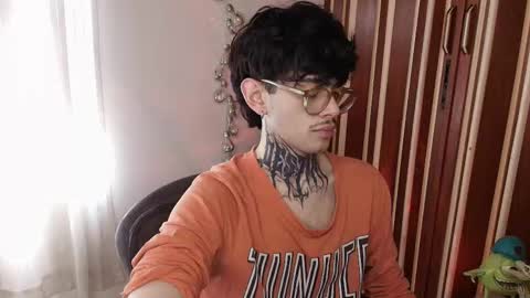 Bastiel online show from December 18, 4:46 pm