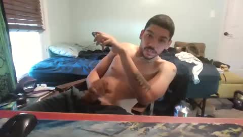 bbbbbro21 online show from December 14, 5:52 pm