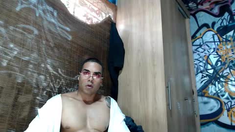 Justin online show from November 26, 8:16 pm