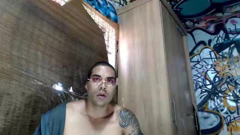 Snapshot of bbc_monster1 chatting on October 2, 6:07 pm Justin online show from October 2, 6:07 pm