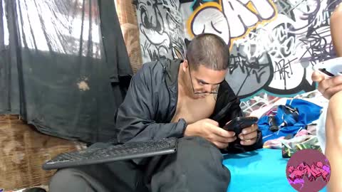 Snapshot of bbc_monster1 chatting on February 23, 6:01 pm Justin online show from February 23, 6:01 pm