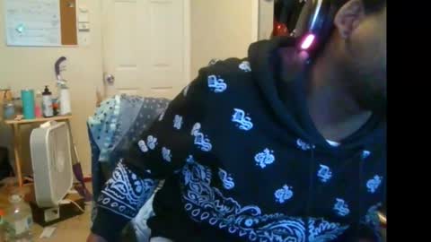 rocker n queen online show from February 3, 8:57 pm