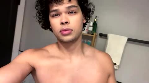 itsmexavierhey online show from December 14, 3:35 am