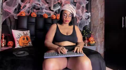 Bbwlatina01 online show from October 18, 12:20 pm