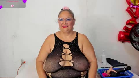 Salome online show from May 5, 8:03 pm