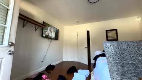 bby_julesss online show from May 10, 4:35 pm