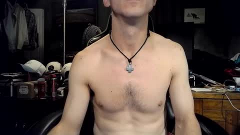 bchillin28 online show from January 13, 3:20 pm