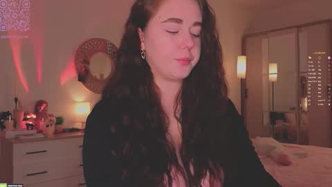 kim3 INDEPENDENT MODEL online show from February 22, 6:28 am