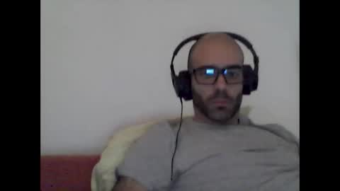 bear14250949 online show from November 15, 2:07 pm