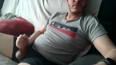 bearchaser97 online show from December 7, 5:26 pm