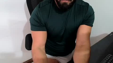 Beard Guy online show from July 6, 3:03 pm
