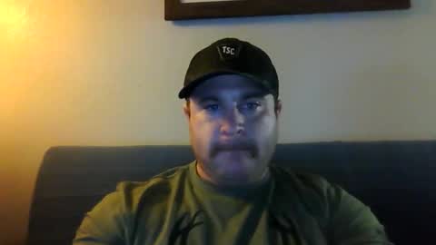 bearded4urpleasure online show from May 4, 11:11 pm