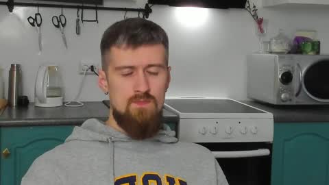 Zeus online show from May 14, 11:58 pm
