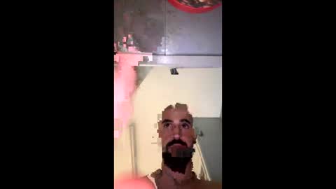 Snapshot of beardedbaldy_09 chatting on October 22, 2:41 pm Ask me online show from October 22, 2:41 pm