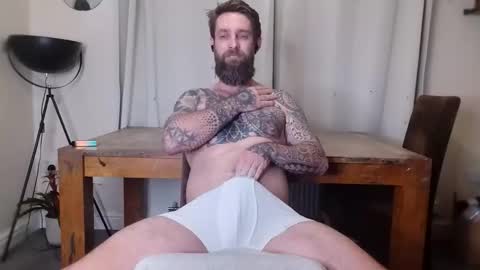 beardedtattedguy online show from November 25, 12:31 am