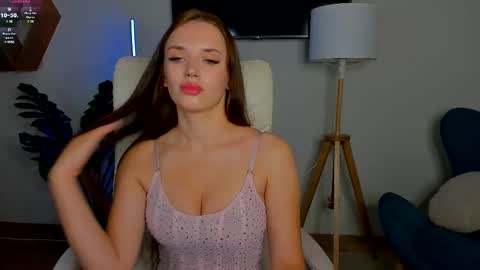 Snapshot of beau___rose chatting on October 12, 5:55 am Beau Rose online show from October 12, 5:55 am