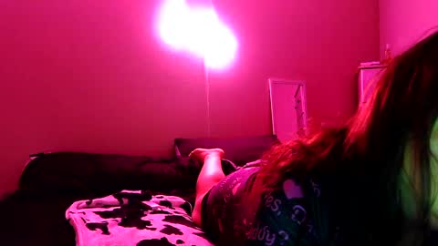 Snapshot of beautifulxxdisaster22 chatting on September 20, 3:20 am kalysta online show from September 20, 3:20 am
