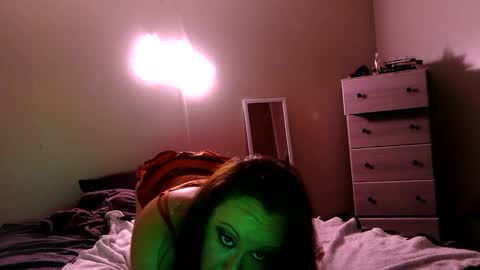 Snapshot of beautifulxxdisaster22 chatting on October 3, 4:10 am kalysta online show from October 3, 4:10 am