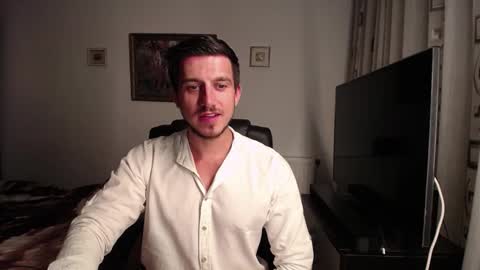 Mia and Jake online show from September 21, 11:20 pm