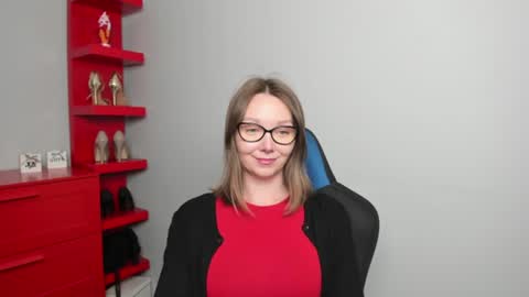 Zoe online show from June 16, 6:28 am