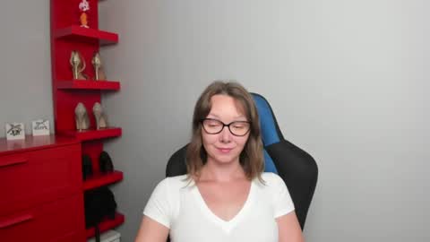 Zoe online show from July 13, 8:51 am