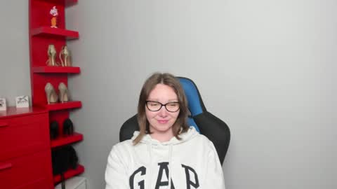 Zoe online show from April 29, 6:18 am